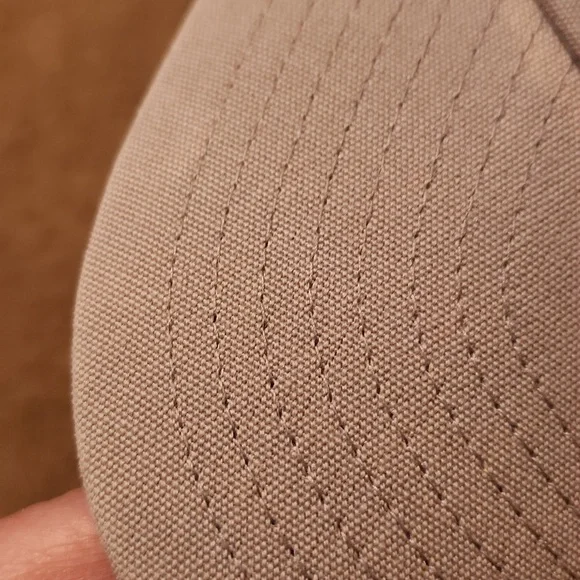 Patagonia White And Gray Mesh Cap With Colorful Buffalo - Picture 8 of 10